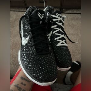Kobe Mambacita size 11 KOBE SHOES NIKE